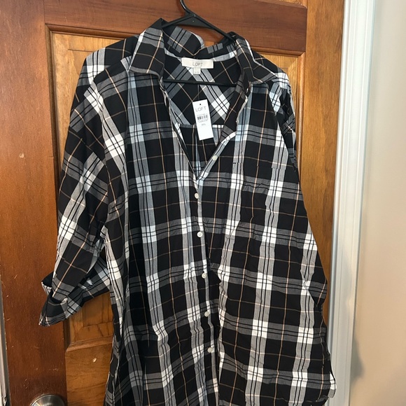LOFT Women’s Black and White Checkered Shirt - Picture 1 of 4
